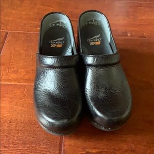 Dankso women’s shoes